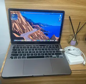 Laptop Apple MacBook Pro 2022 M2 8GB Intel Core M2 SSD 256GB