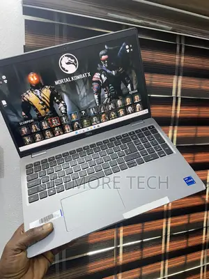 Laptop Dell Precision 3561 16GB Intel Core i7 SSD 512GB
