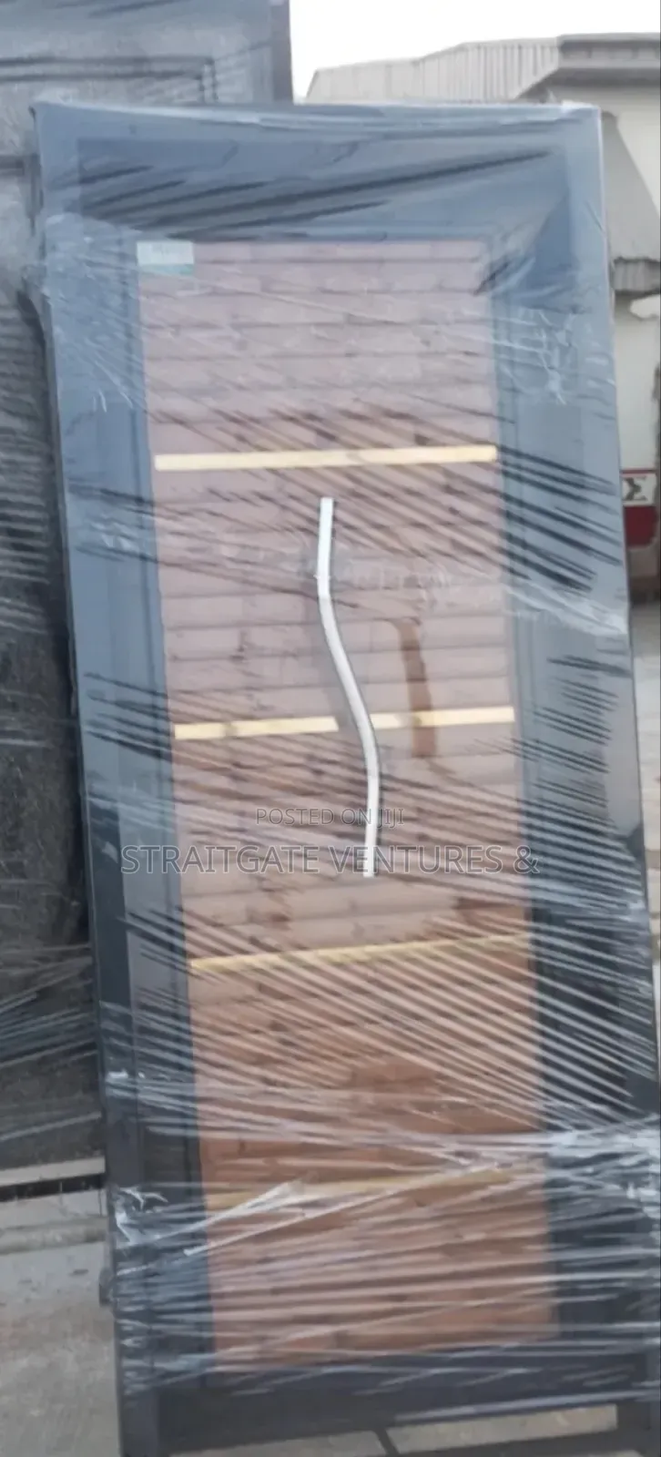 Glitz Door Brand