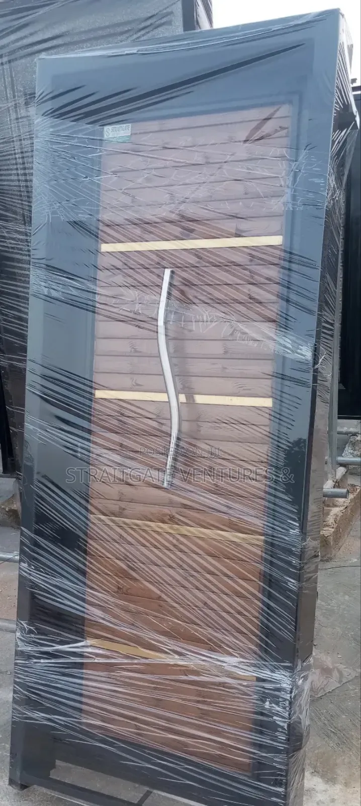 Glitz Door Brand