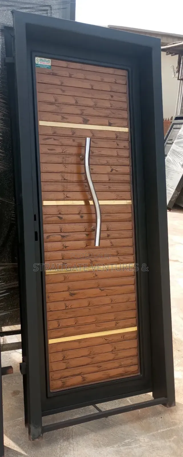 Glitz Door Brand