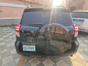 Toyota RAV4 2010 White