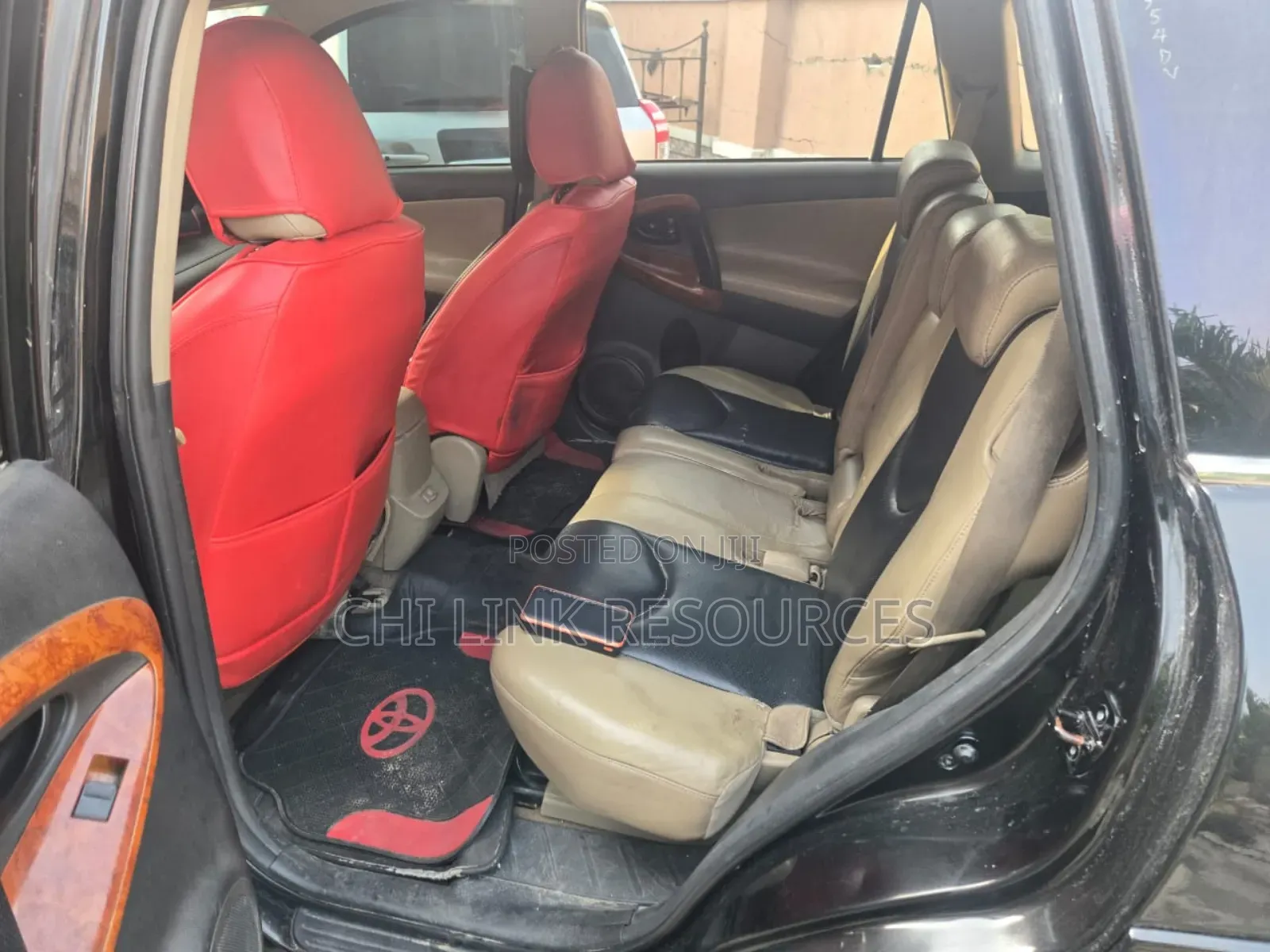 Toyota RAV4 2010 White