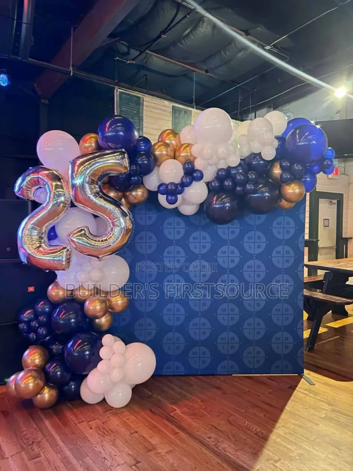 Balloon Styling Backdrop Setup