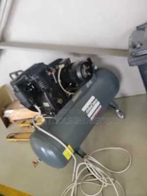 10 Hp Aatlas Copco Air Compressor 270 Liters