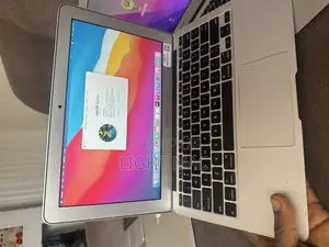 Laptop Apple MacBook Air 2013 4GB Intel Core i5 SSD 128GB
