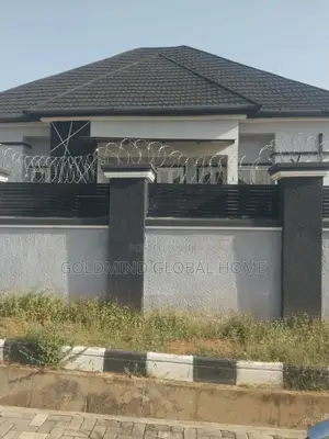 3bdrm Bungalow in Efab Verizon, Life Camp for sale