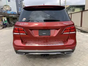Mercedes-Benz GLE-Class GLE 350 2017 Red
