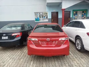 Toyota Camry SE 4dr Sedan (2.5L 4cyl 6A) 2013 Burgundy