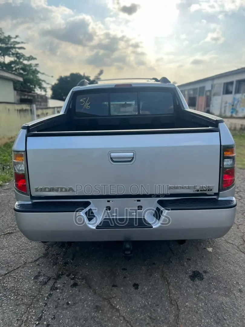 Honda Ridgeline 2006 Silver