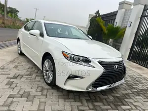 Lexus ES 350 FWD 2013 White