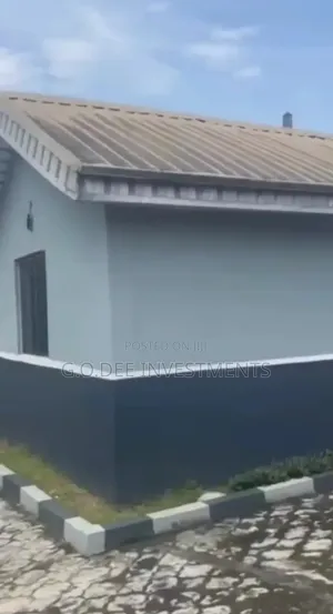 3bdrm Bungalow in Off Ago-Palace, Amuwo-Odofin for sale