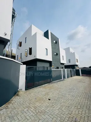 Furnished 4bdrm Duplex in GRA Phase 1 for sale