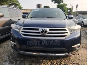 Toyota Highlander Limited 3.5L 2WD 2013 Blue