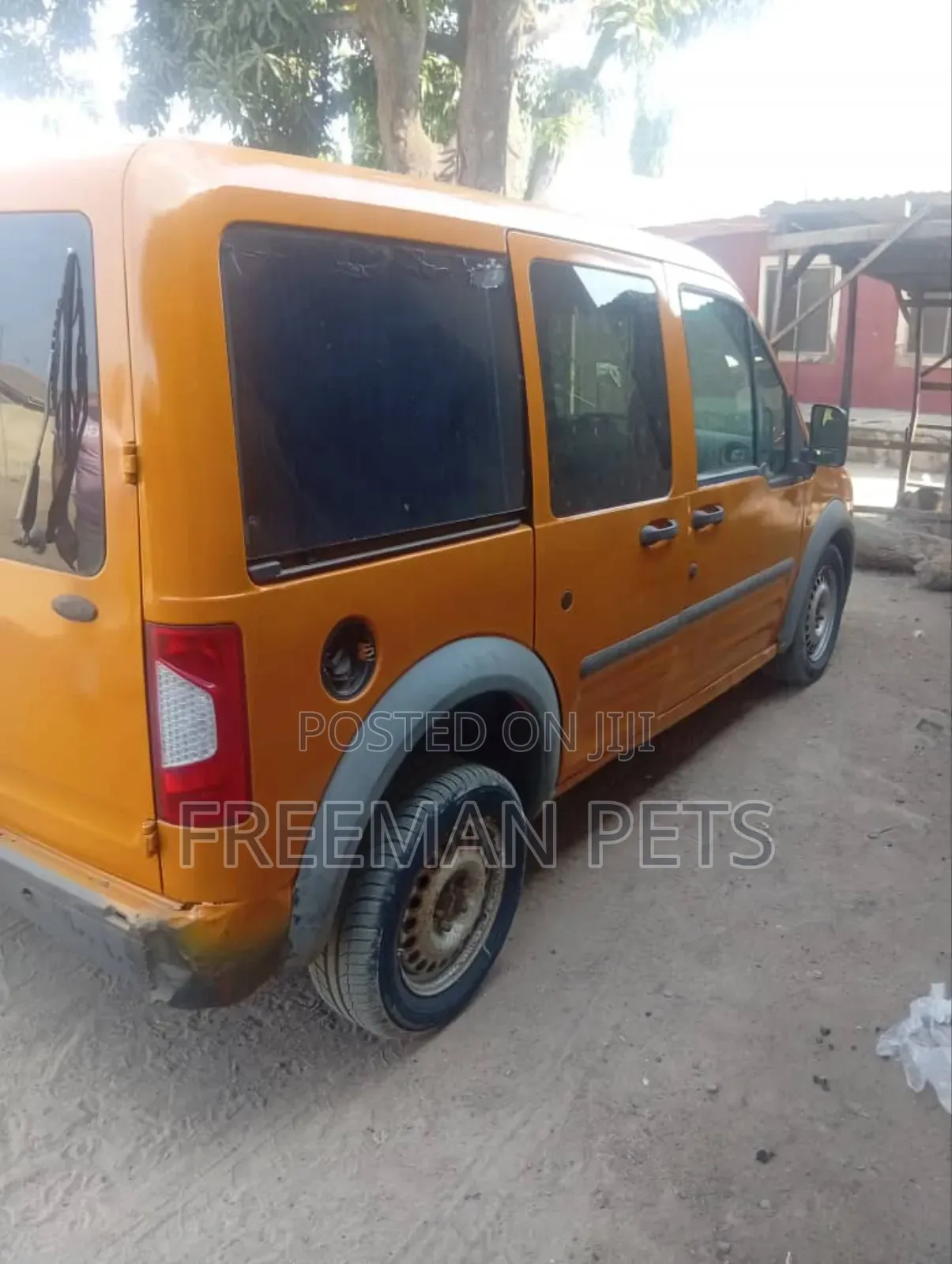 Ford Transit 2005 Orange