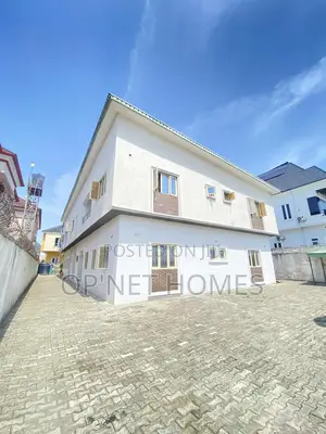 3bdrm Apartment in Bridge Gate Estate, Lekki for rent
