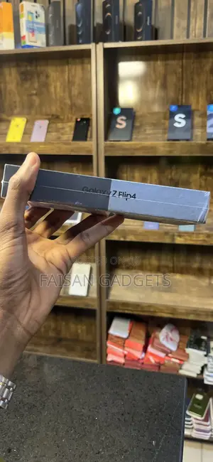 New Samsung Galaxy Z Flip4 256 GB Blue