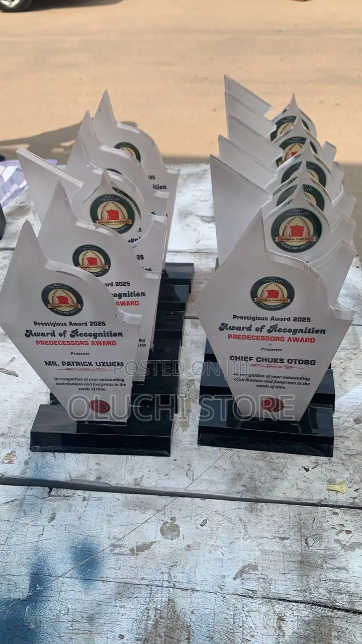 Acrylic Plaques7080g