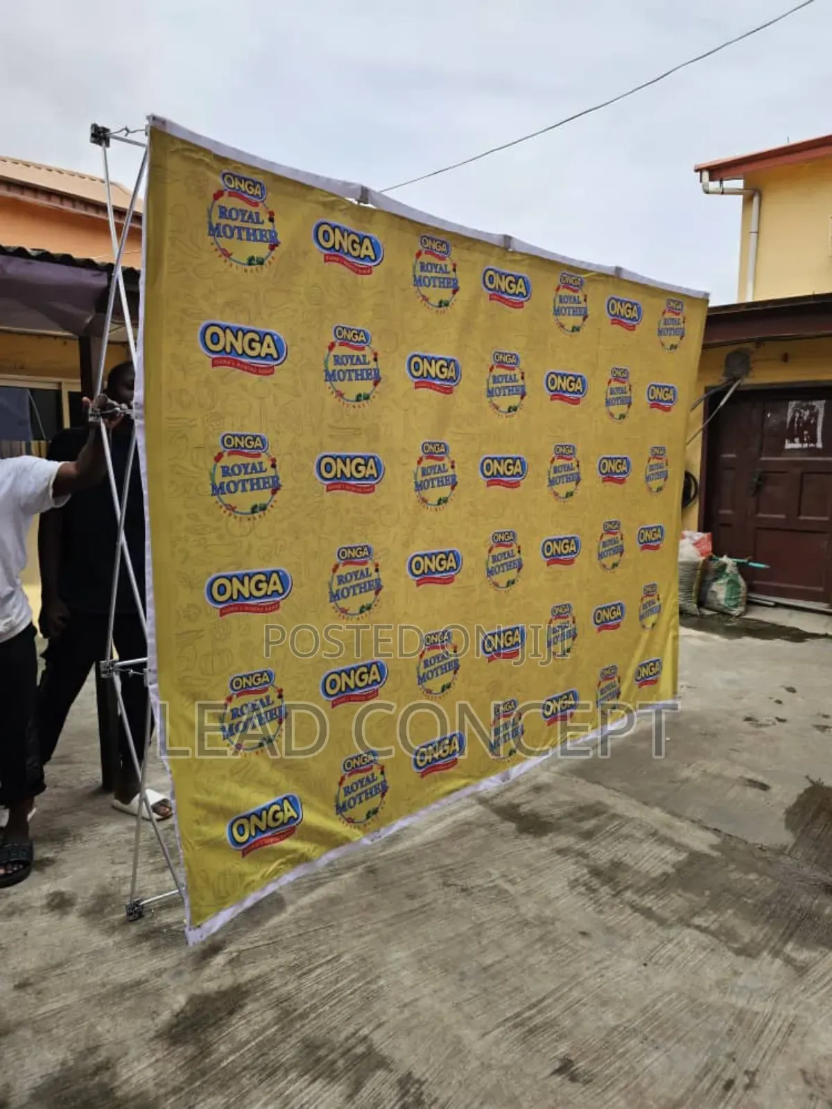 Pop Up Stand