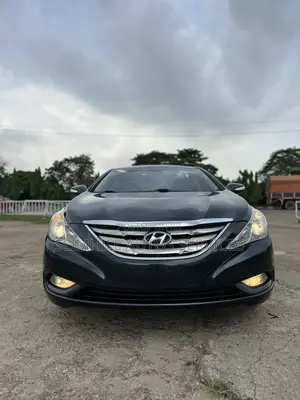 Hyundai Sonata Limited Sedan FWD (2.4L 4cyl 6A) 2013 Blue