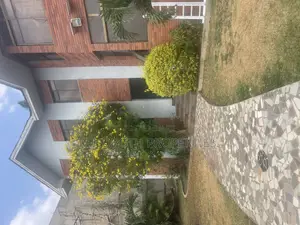 Furnished 3bdrm Apartment in Jericho for rent