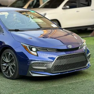 Toyota Corolla SE 2021 Blue