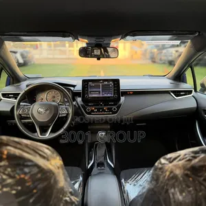 Toyota Corolla SE 2021 Blue