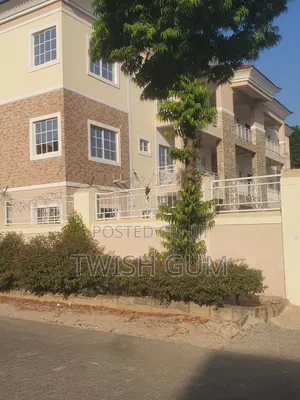 3bdrm Block of Flats in Black Dot Estate., Garki 2 for rent
