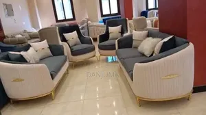 Lucky.B.Furniturescraft