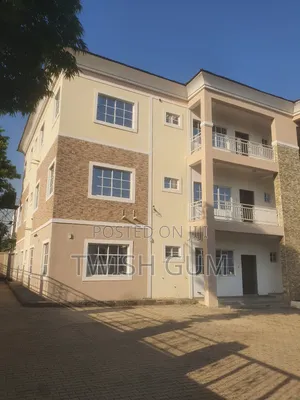 3bdrm Block of Flats in Black Dot Estate., Garki 2 for rent