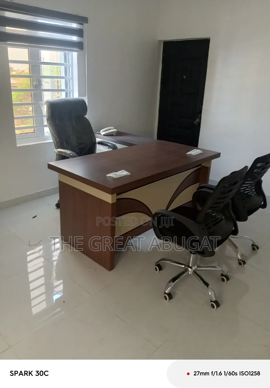Executive Office Table With Extension Nd Executive Chair With Visitors