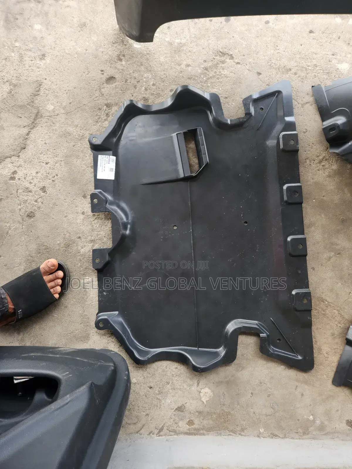 Glc300 2016 Under Engine Protector