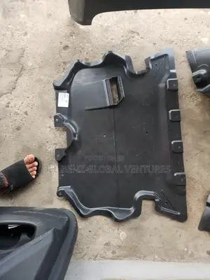 Glc300 2016 Under Engine Protector