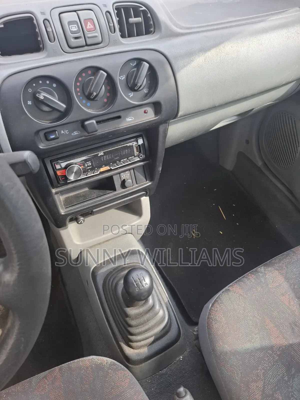 Nissan Micra 2005 Silver