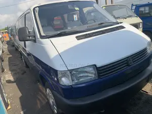 Volkswagen Transporter 2000 White