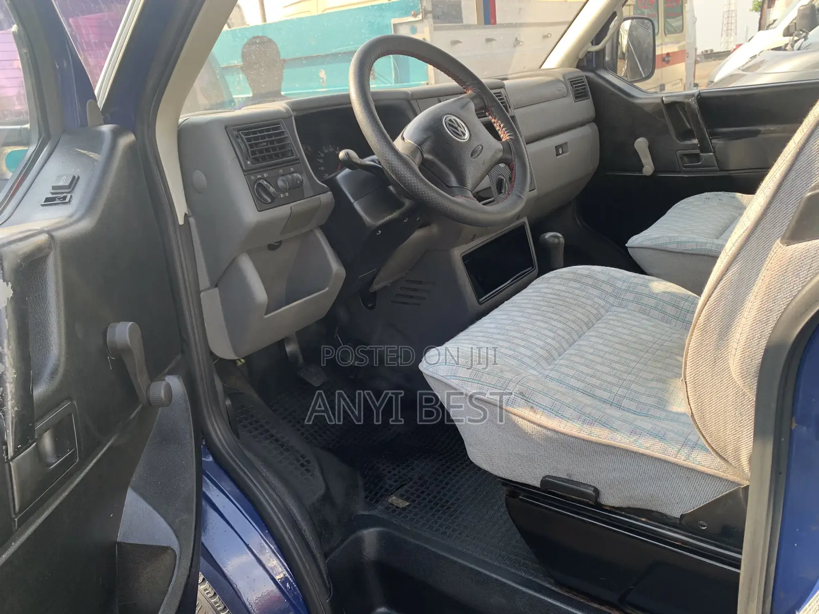 Volkswagen Transporter 2000 White