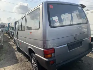 Volkswagen Transporter 2000 Grey