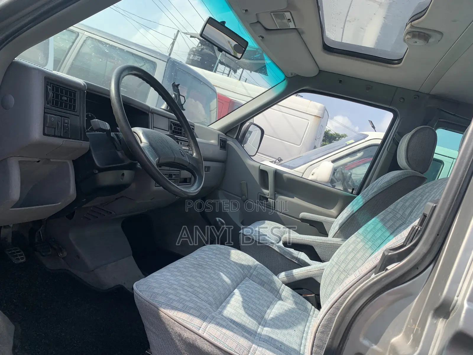 Volkswagen Transporter 2000 Grey