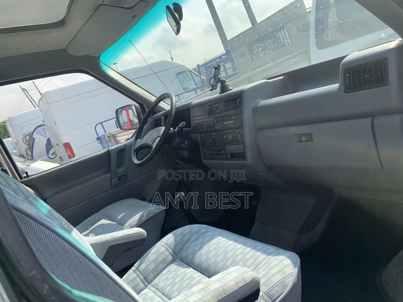 Volkswagen Transporter 2000 Grey