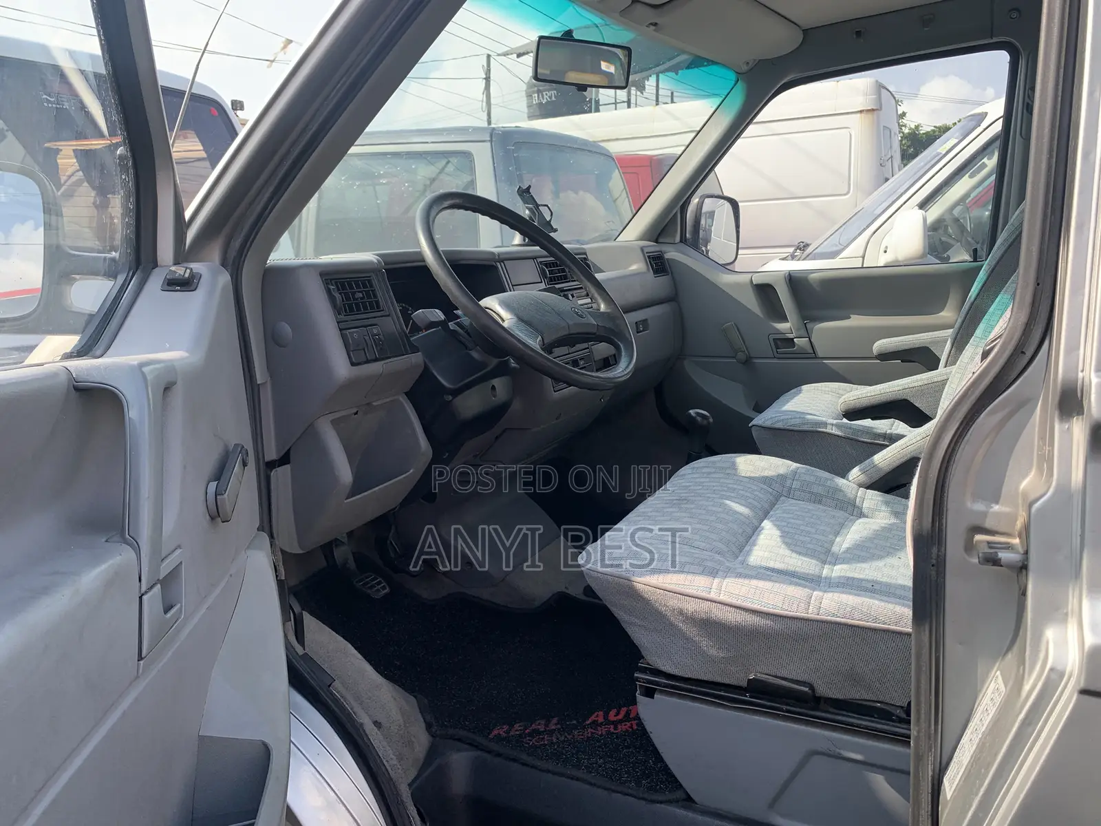Volkswagen Transporter 2000 Grey