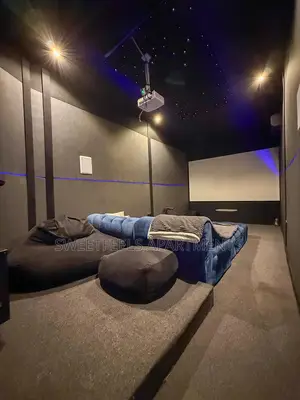 2 Bedroom Cozy Apartment With Private Cinema
