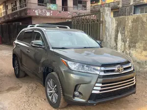 Toyota Highlander 2018 Green