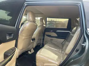 Toyota Highlander 2018 Green