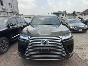Lexus LX LX 600 2023 Green