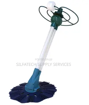 Poool Cleaning Device