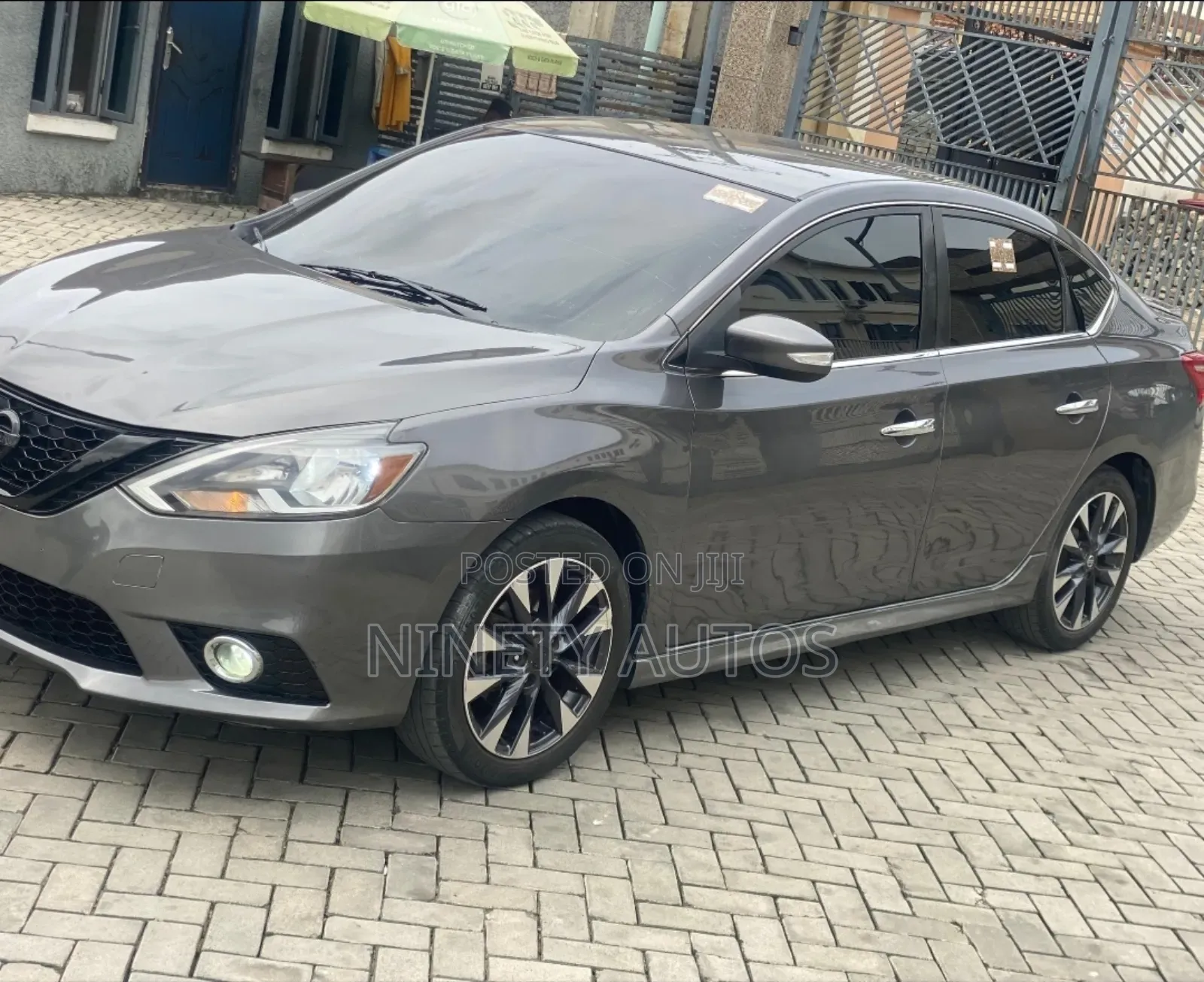 Nissan Sentra SR 2017 Gray