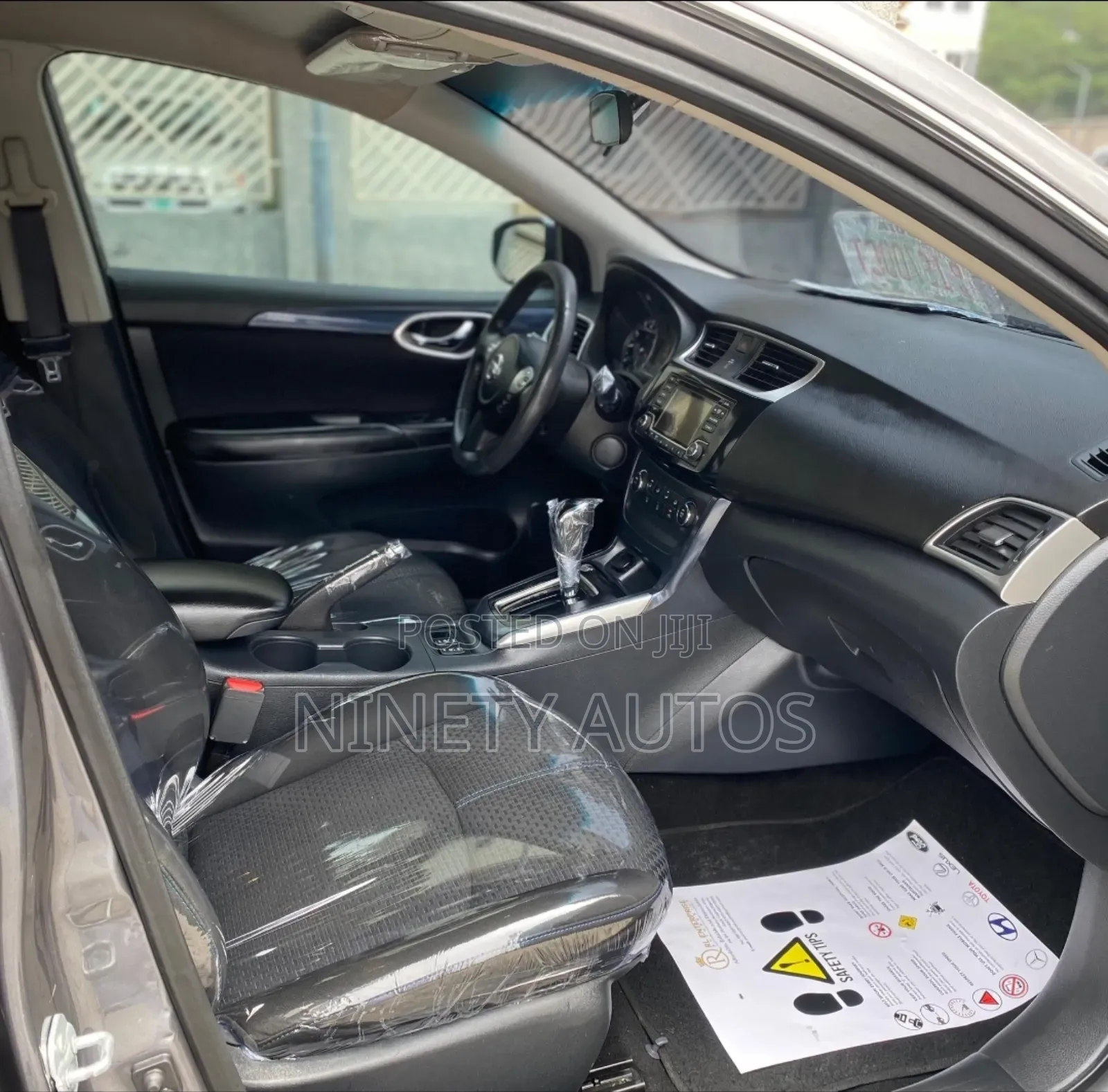 Nissan Sentra SR 2017 Gray