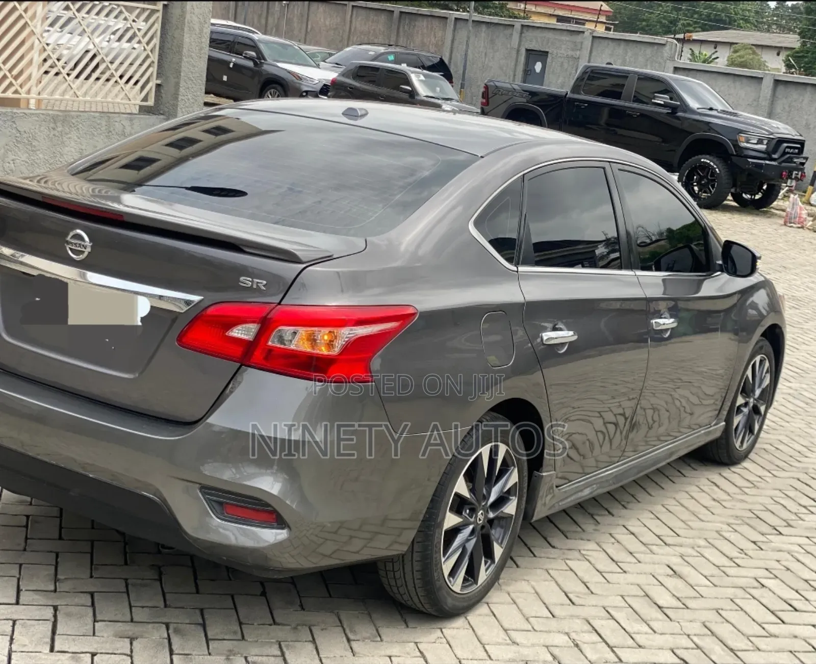 Nissan Sentra SR 2017 Gray