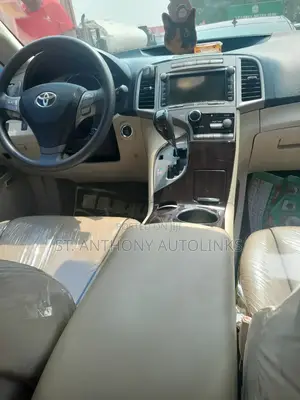 Toyota Venza 2011 White