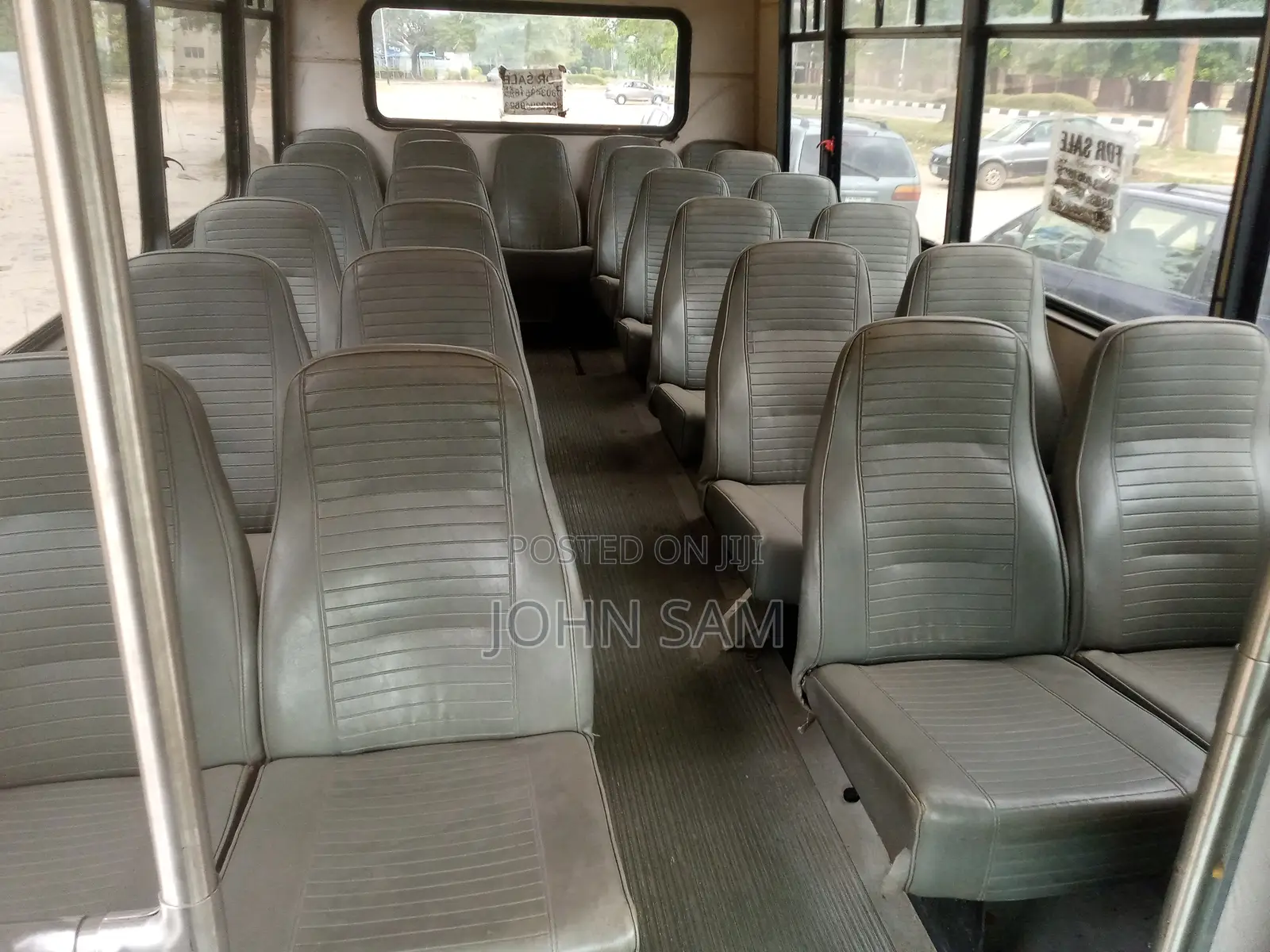 Bus 2004 White